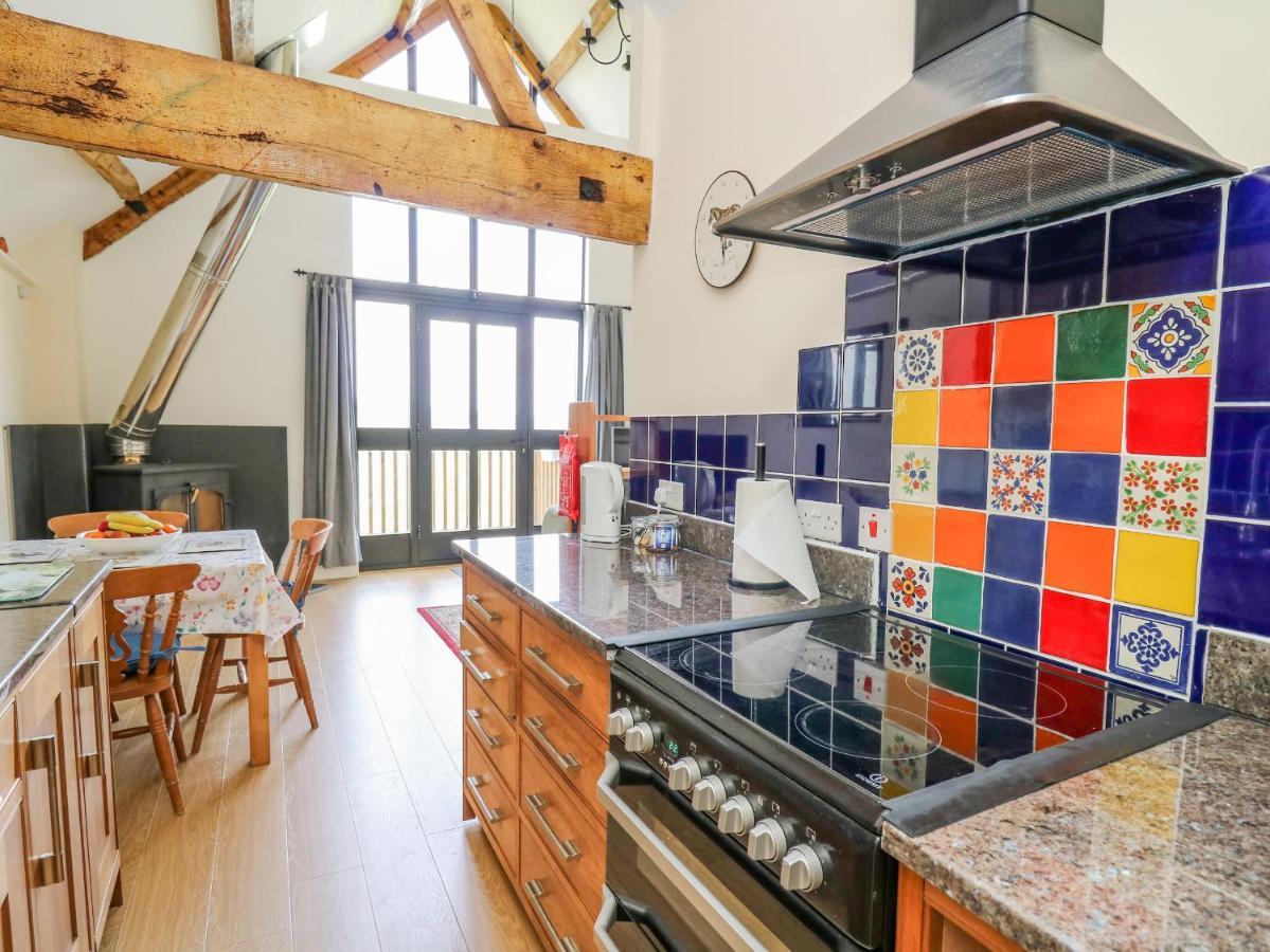 Goblaen Barn Villa Builth Wells Dış mekan fotoğraf